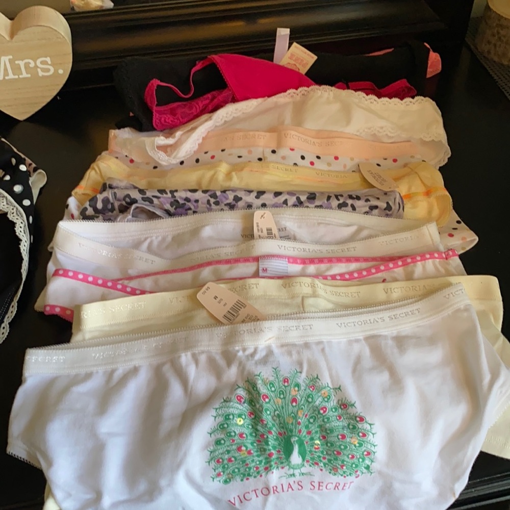 Victoria secret Brand New underwear-Medium